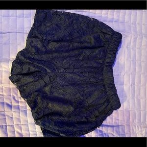 lace shorts